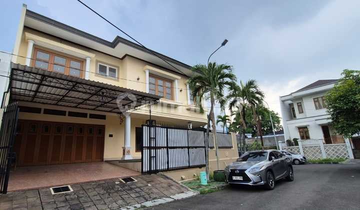 Rumah 2 Lantai Lokasi Favorite Puri Indah