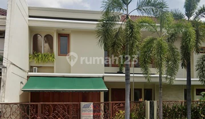 Rumah Bagus Besar Full Furnished Siap Huni Disewakan