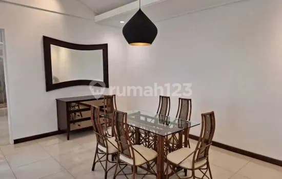 Rumah Lokasi Strategis, Bebas Banjir Dan Hadap Utara Pondok Indah, Jakarta Selatan