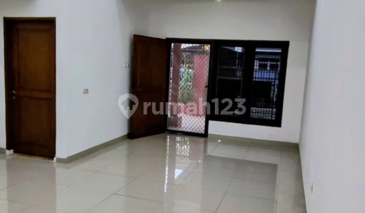Looking for a Rental House in Kalideres? In Taman Surya 3, It's Definitely Settled.