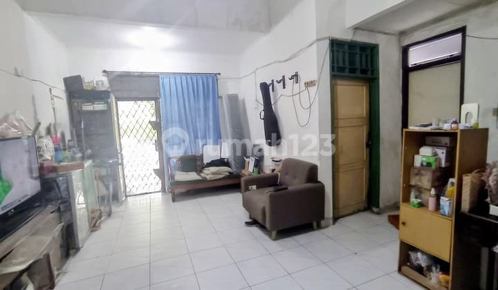 `tempatnya Tenang, Makannya Gampang, Dompet Masih Senang – Taman Surya 3!`