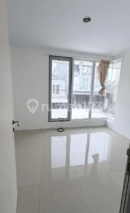 Dekat Akses Tol, Rumah, 2 Lantai, Dekat Akses Bandara, Bebas Banjir,