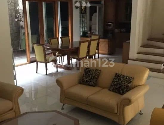 Rumah Permata buana, lt.144, 3 lantai, Bagus