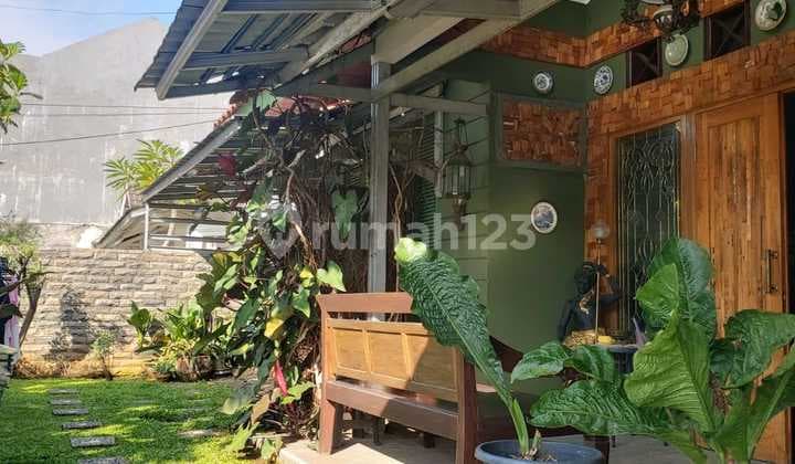 Rumah Semi Furnished Bagus Shm - Sertifikat Hak Milik di Cinere , Cinere