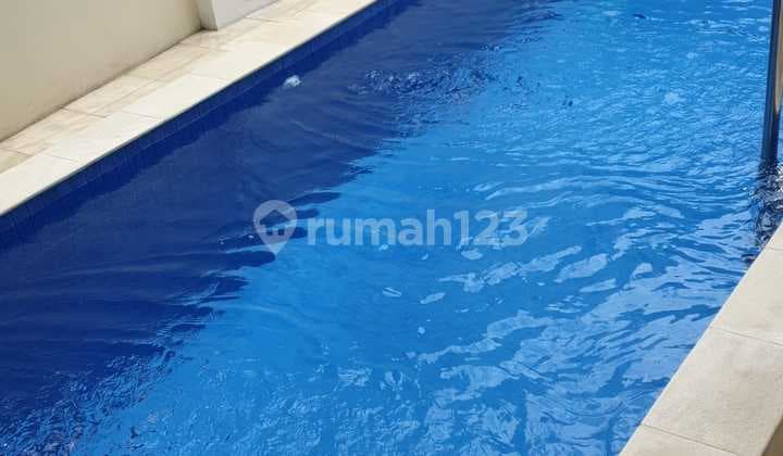 For Sale Rumah Cantik 2 Lantai di Cinere ada Swimming Pool
