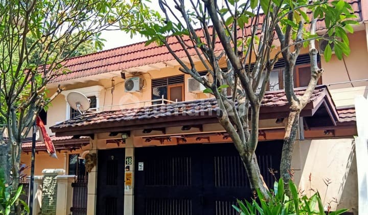 Rumah Lama Layak Huni di Niaga Hijau Pondok Indah