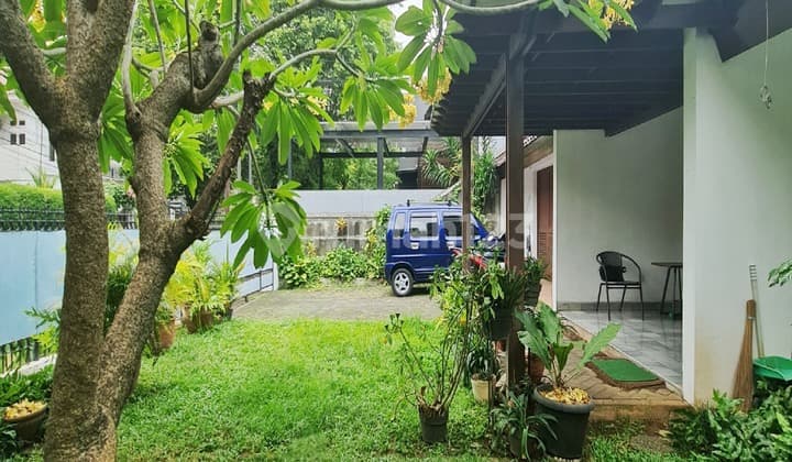 Old House Area Senopati Kebayoran Baru Quick Sale