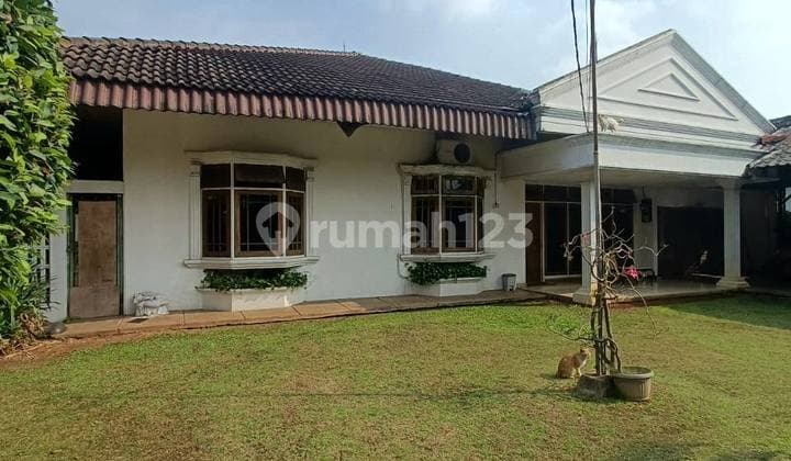 Rumah Single House Terawat Dengan Halaman Luas di Pondok Cabe