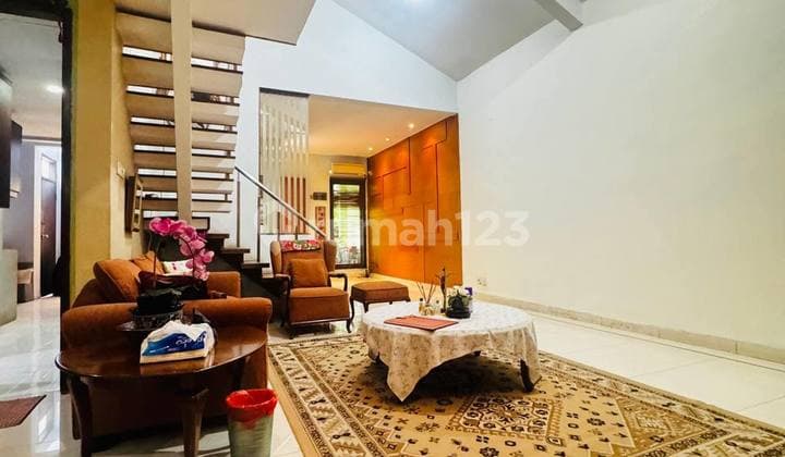 Ready-to-Occupy House in a Complex at a Prime Location in Lebak Bulus
