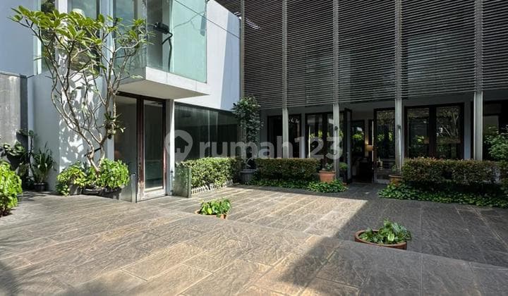 Dijual Rumah Design Tropical Di Villa Cinere Mas