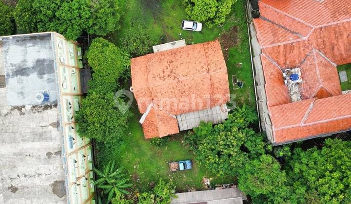 Old House Land Calculation, Location by the Main Road in Jagakarsa