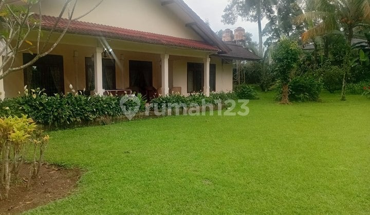 Villa Cantik dan Asri Siap Huni, Hitung Tanah Lokasi Cisarua