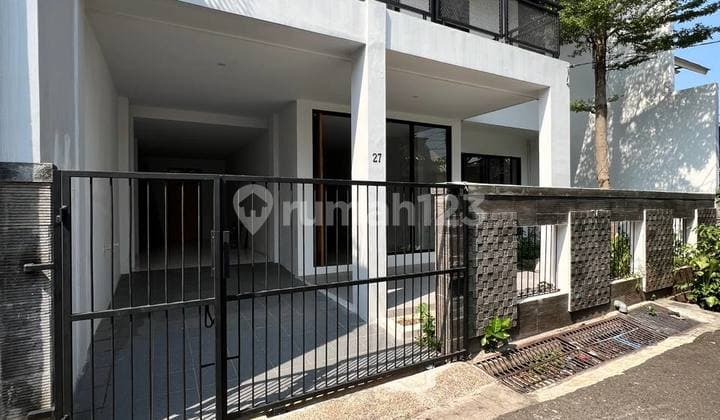 Modern Minimalist House in Ragunan, Newly Renovated, Near Tb Simatupang