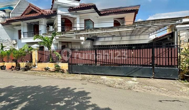 2-Storey House Ready to Occupy, Comfortable and Serene Environment