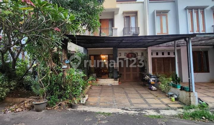 Rumah Modern Dalam Townhouse, Di Bawah Njop Lokasi Gandaria