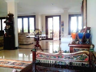 Cozy Charming Comfortable Home + Swimming Pool Sentul City Bogor