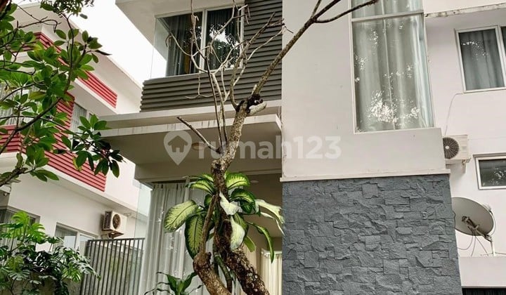 Rumah Minimalis Modern Mahogany Residence Cibubur