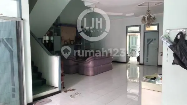 Rumah siap huni di jalan Moch Suyudi
