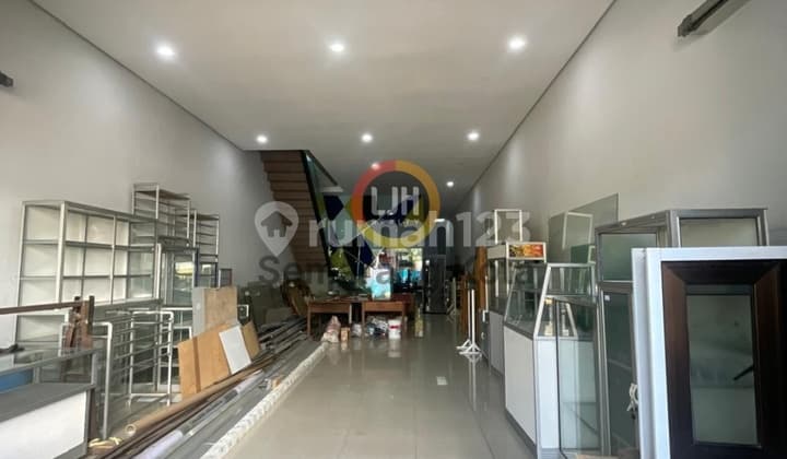 Ruko Mewah Di Jalan Mt Haryono