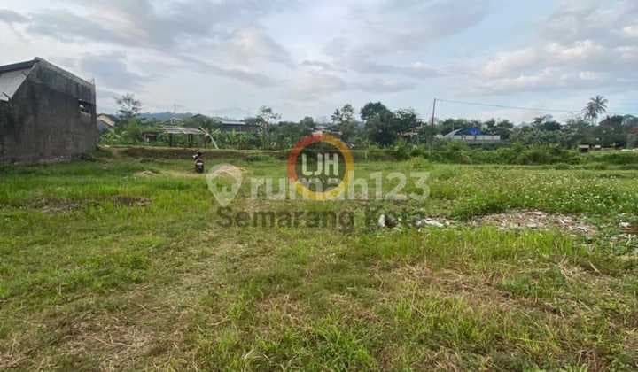 Kavling di jalan Merdeka Selatan