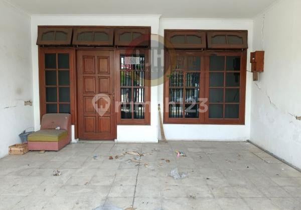 Rumah siap huni di daerah Jagalan