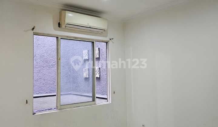 Rumah Bagus 2 Lantai Siap Huni di Cluster Holandia Lippo Karawaci