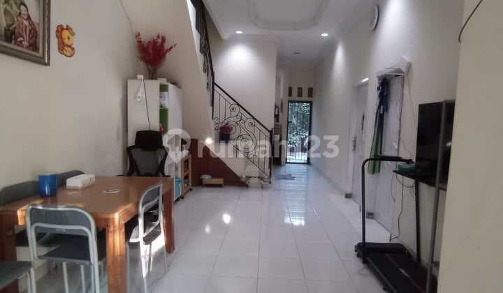 Well-Maintained House in Srengseng, West Jakarta, Strategic Location, Negotiable