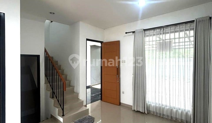 Price Negotiable! Nice House with SHM in Sawangan Depok Grab it Now!