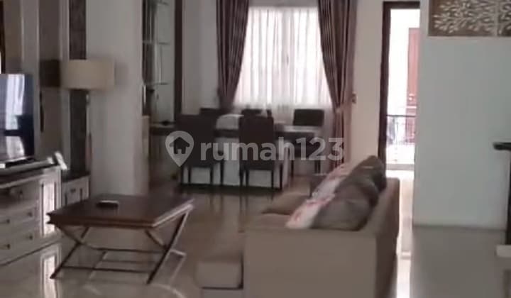 3-Story House In The Mutiara Pettarani Makassar