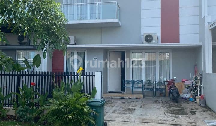 Rumah Murah 2.5 Lantai Di Royal Spring Hertasning