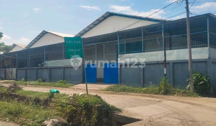 Corner Position Warehouse for Rent, 2 Units in Parangloe, Makassar