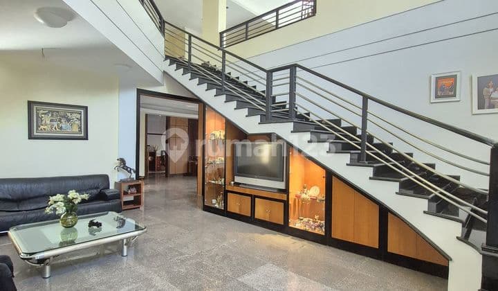 Rumah Mewah Siap Huni di Tanjung Bunga Makassar