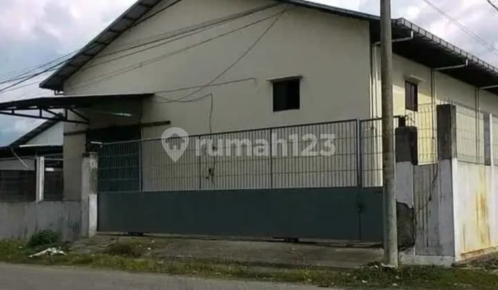 Affordable Warehouse Rental at Corner Position in Parangloe Warehousing, Makassar