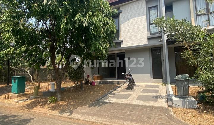 Rumah Eminent Precia Bsd Ada Taman Fasum di Samping Dan Depan Rumah Jarang Ada
