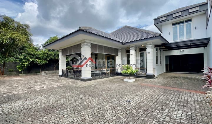Rumah Mewah Siap Huni Terdapat Main Hall Area Cilandak Jakarta Selatan