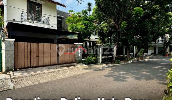 Ready-to-Occupy House in a Strategic Location at Panglima Polim Area, Kebayoran Baru