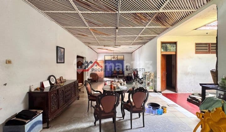 Rumah Lama Hitung Tanah Lokasi Strategis Area Bintaro Jakarta Selatan