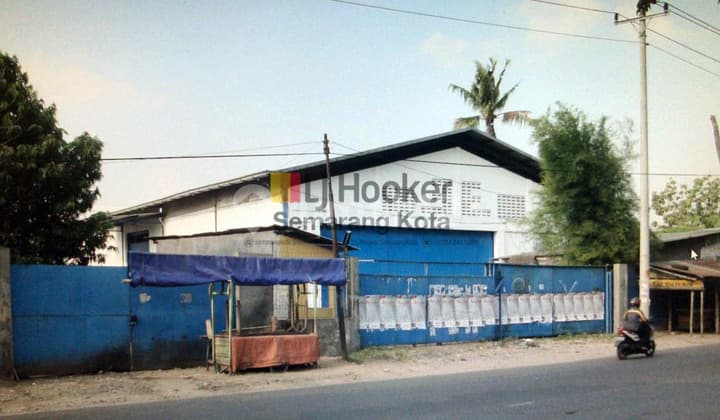 Gudang Siap Pakai di Bandungrejo