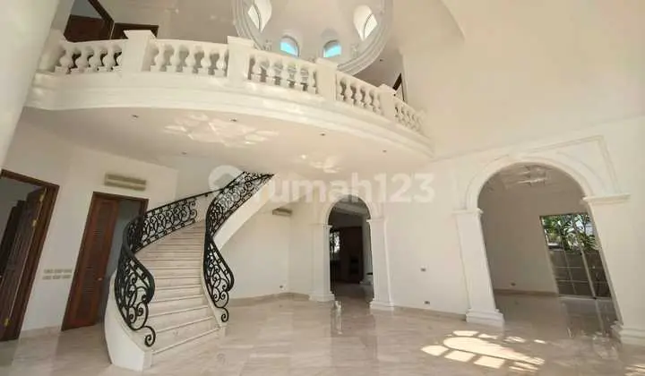 S M Property Rumah Cluster Taman Golf Lippo Karawaci