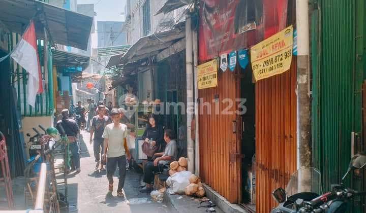 S M Ruko Pasar Pagi Tambora Jakarta Barat