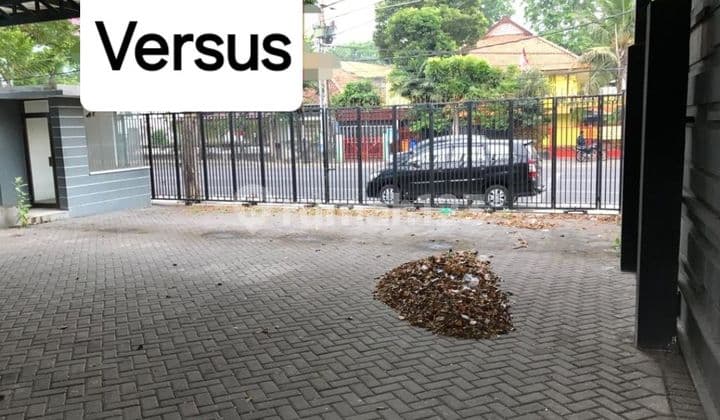 Commercial House for Rent at Jl Ambengan, Ketabang Genteng Surabaya