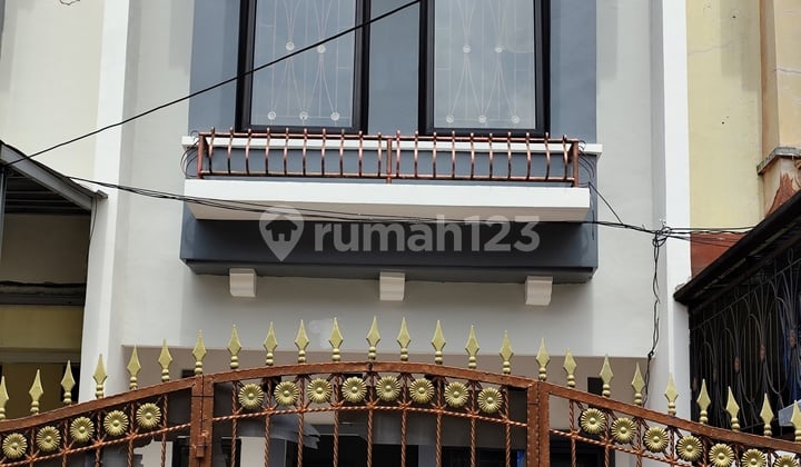 Siap Huni, 2 Lantai, Bebas Banjir