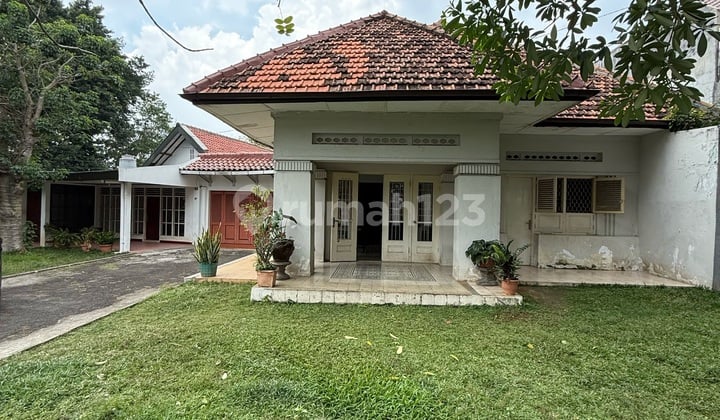 Rumah Bergaya Koloni At Menteng