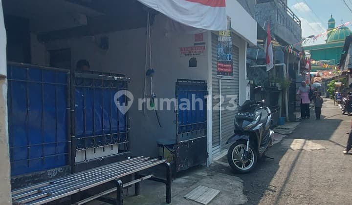 Rumah Mungil Buaran 200m Dari Jl. Buaran Raya Area Kuliner Dekat Komplek Taman Buaran Indah 3 Shm Strategis Bebas Banjir Jalan Depan Rumah Hanya 1 Mobil