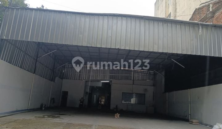 Warehouse in Kh Mas Mansyur Jembatan Lima
