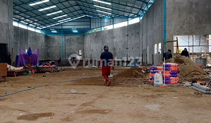 New Warehouse with Loading Dock