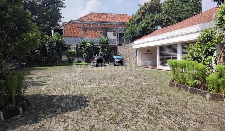 Ciputat Raya Land with Building Bonus in Kebayoran Lama