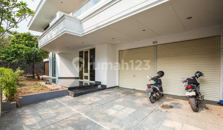 House In Permata Hijau