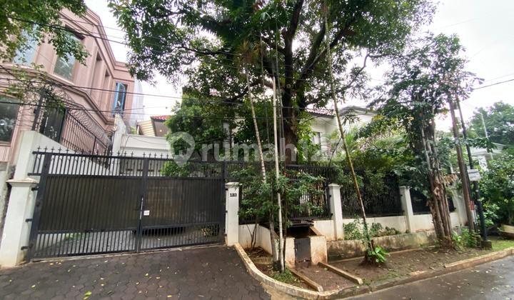 Rumah Dusewakan di Dharmawangsa