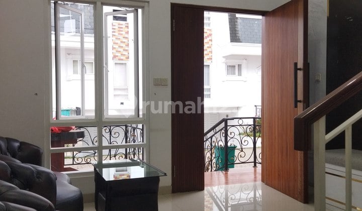 Rumah Baru Design Minimalist di Cilandak Dalam Town House, Furnish.